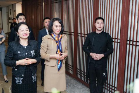 罗湖区人大常委副主任谭会茹一行莅临名人堂调研