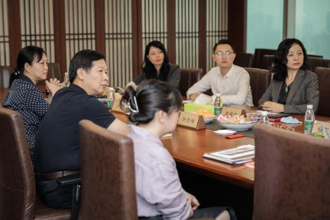罗湖区委统战部副部长、工商联党组书记叶志伟一行到名人堂调研
