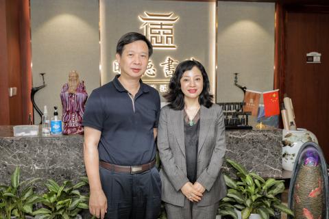 罗湖区委统战部副部长、工商联党组书记叶志伟一行到名人堂调研
