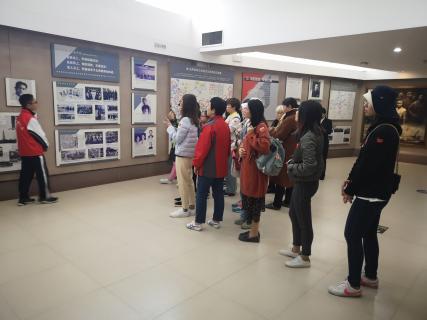 名人堂：红色之旅 唤起心中的红色魂