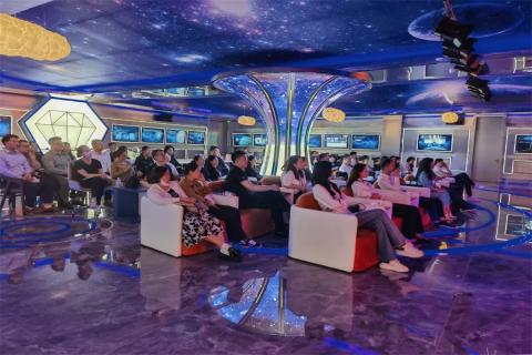 探访培育钻石，为高科技赋能！名人堂团队赴科微之星观摩学习