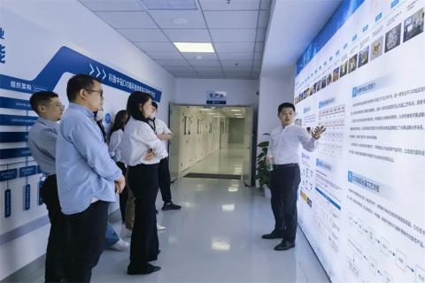 探访培育钻石，为高科技赋能！名人堂团队赴科微之星观摩学习