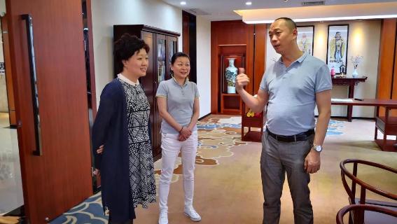赣江南昌经开区领导受邀访问名人堂加速器，为优质项目落地南昌创造新机遇