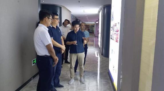 江西赣江新区一行领导到名人堂加速器考察调研
